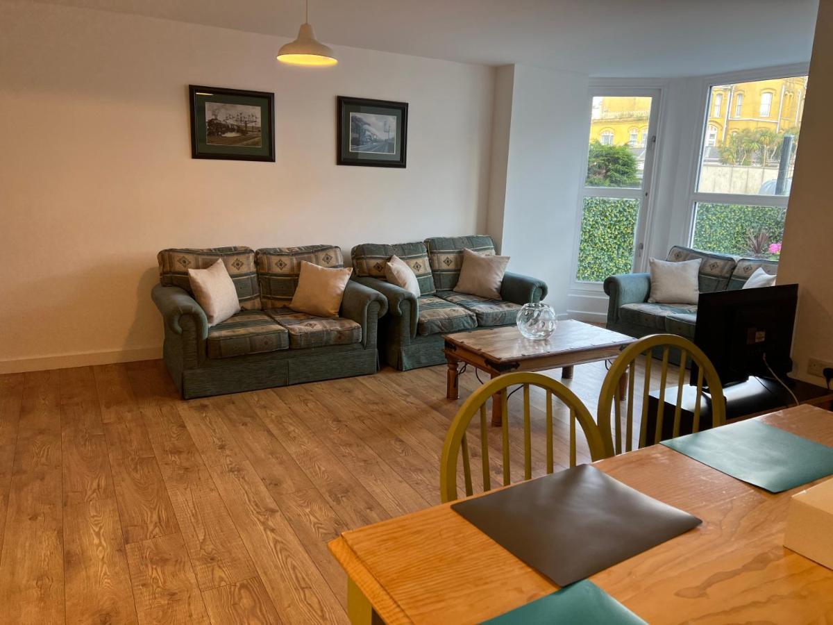 Beautiful Apartment,No 1, With Parking Ilfracombe Exterior foto
