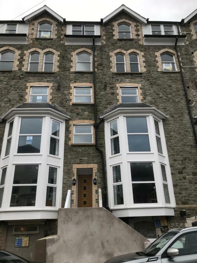 Beautiful Apartment,No 1, With Parking Ilfracombe Exterior foto